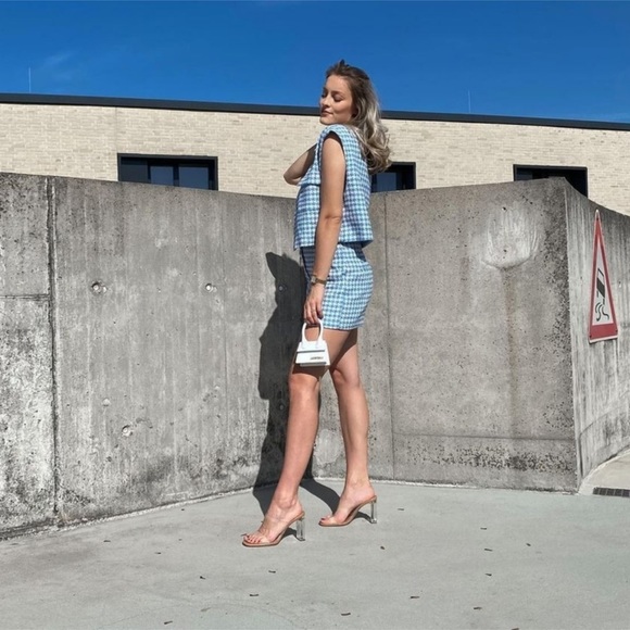 ZARA Textured Weave Vest With Buttons - Picture 8 of 8